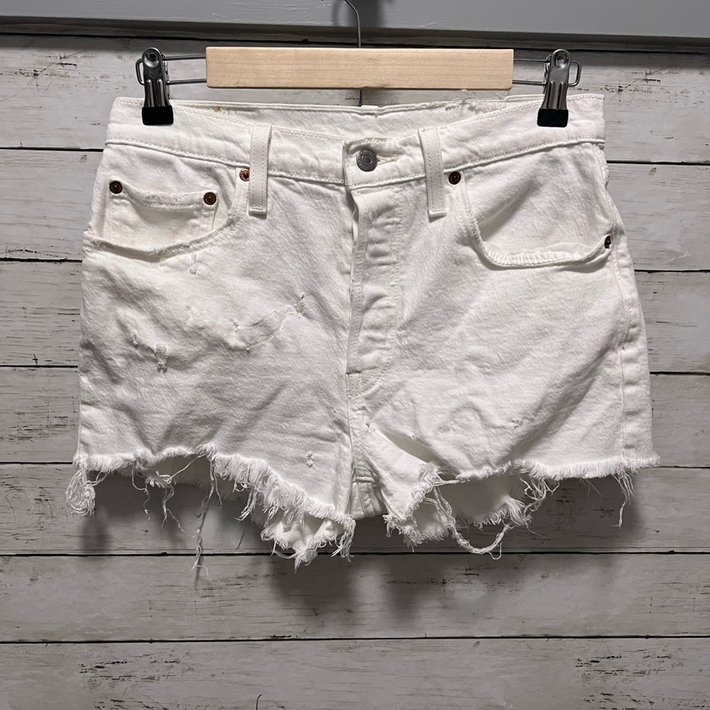 Levi’s Women’s White Denim Cut Off Shorts